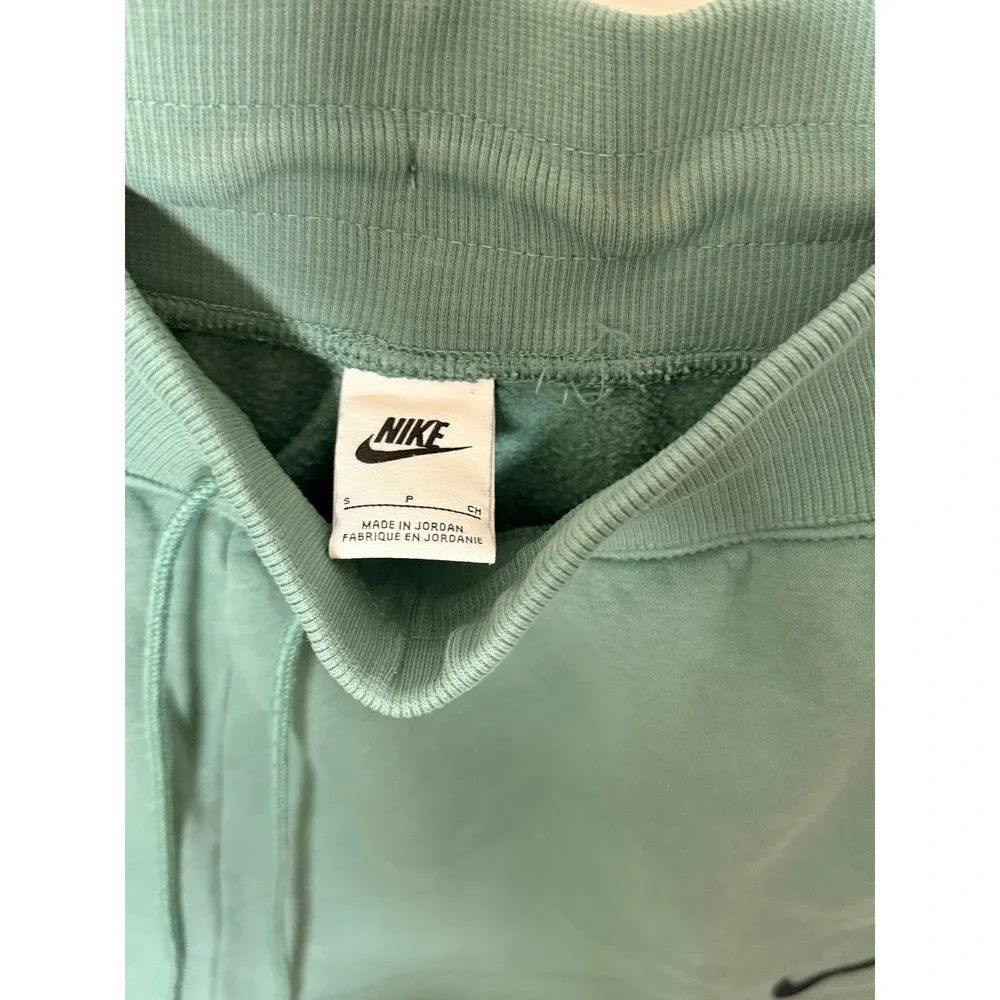 Nike Sportswear Phoenix Fleece High Waisted Shorts Green DQ5717-379 Womens Small
